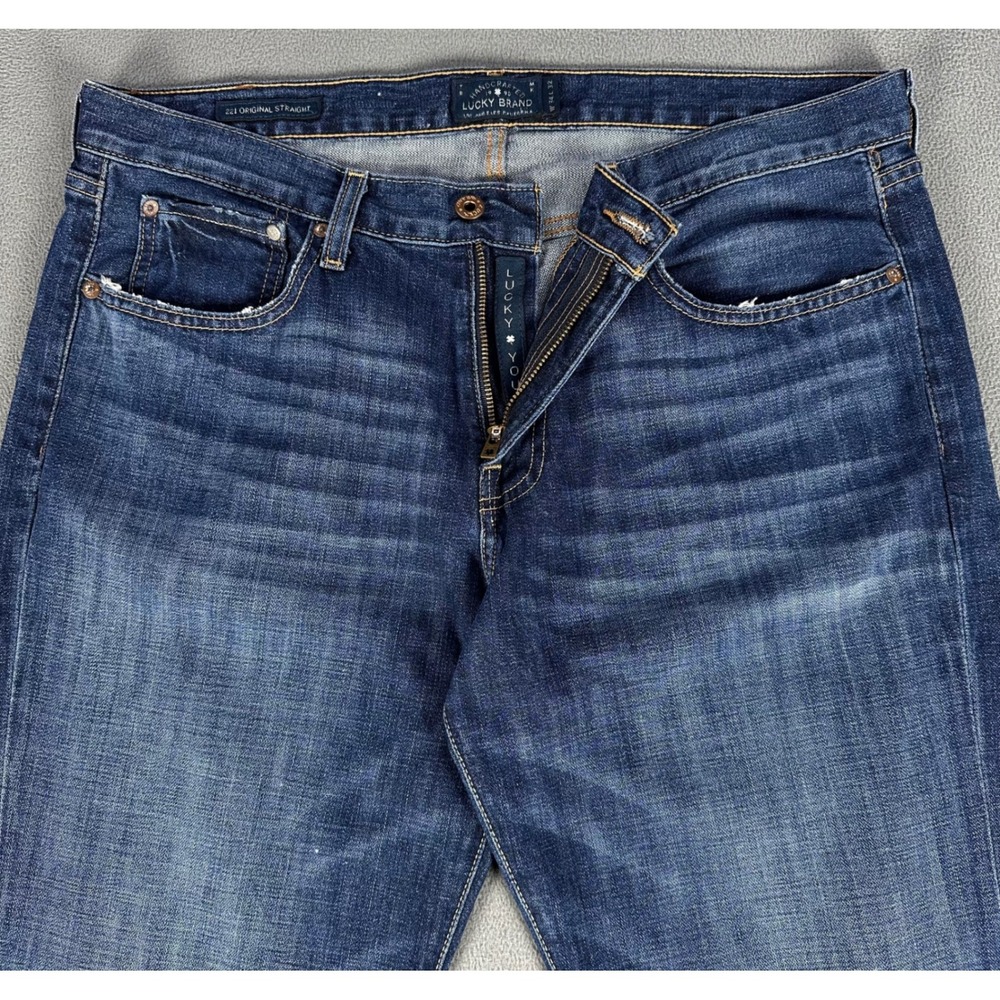 Lucky Brand Jeans Mens 34x32 Blue 221 Original Straight Classic Distressed Denim